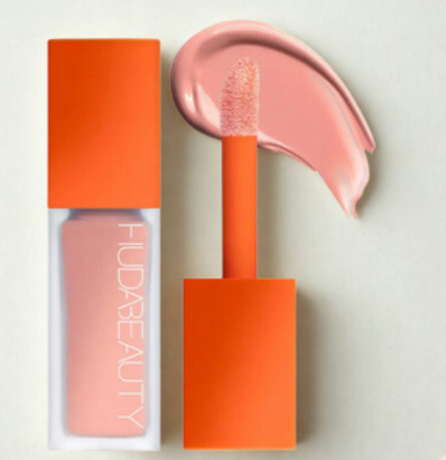 CORRECTO HUDA BEAUTY